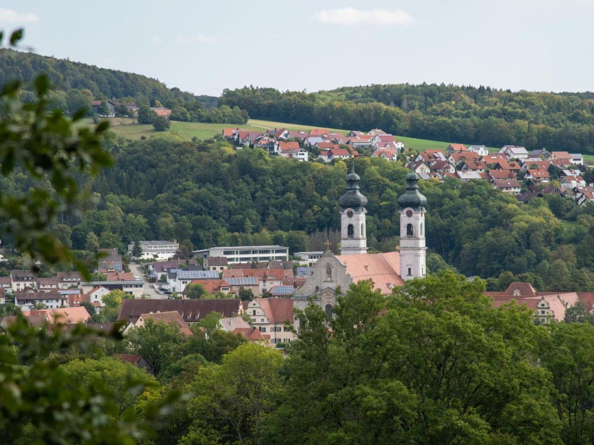 Gaestezimmer Am Hof Zwiefalten Exterior foto